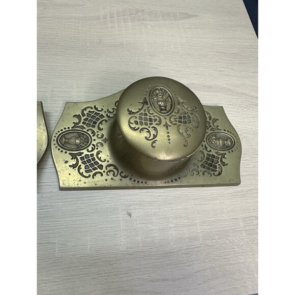 Art Nouveau Bradley & Hubbard Bronze Inkwell and Ink Blotter - Picture 7 of 14